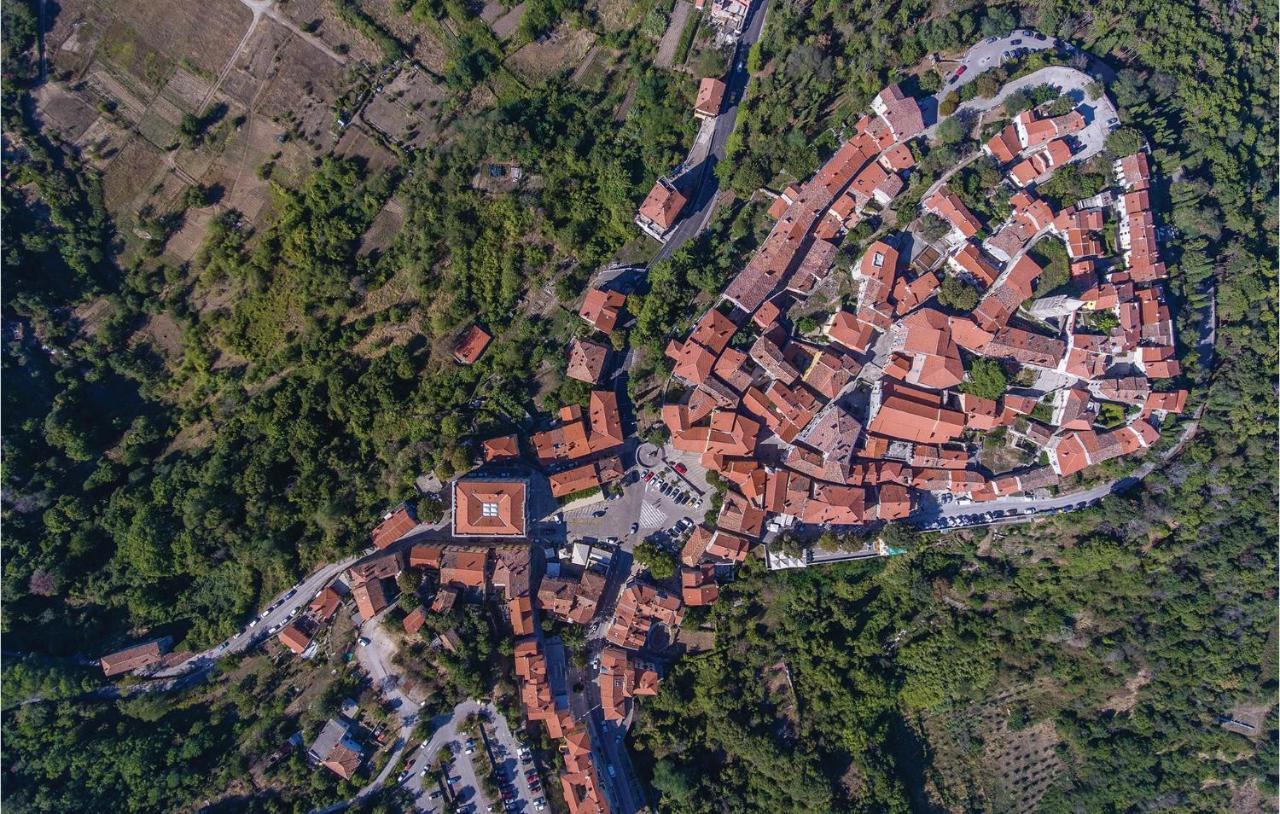 Gorgeous Apartment In Labin With Wifi Luaran gambar